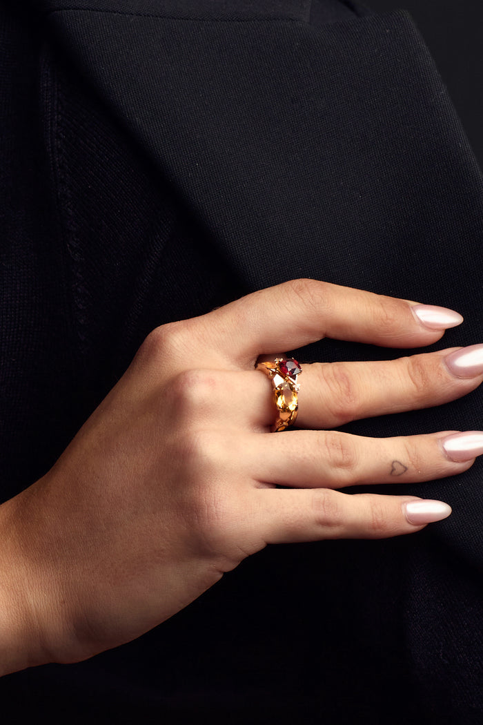Rayons de Lumière 18k Gold Vermeil Garnet Ring