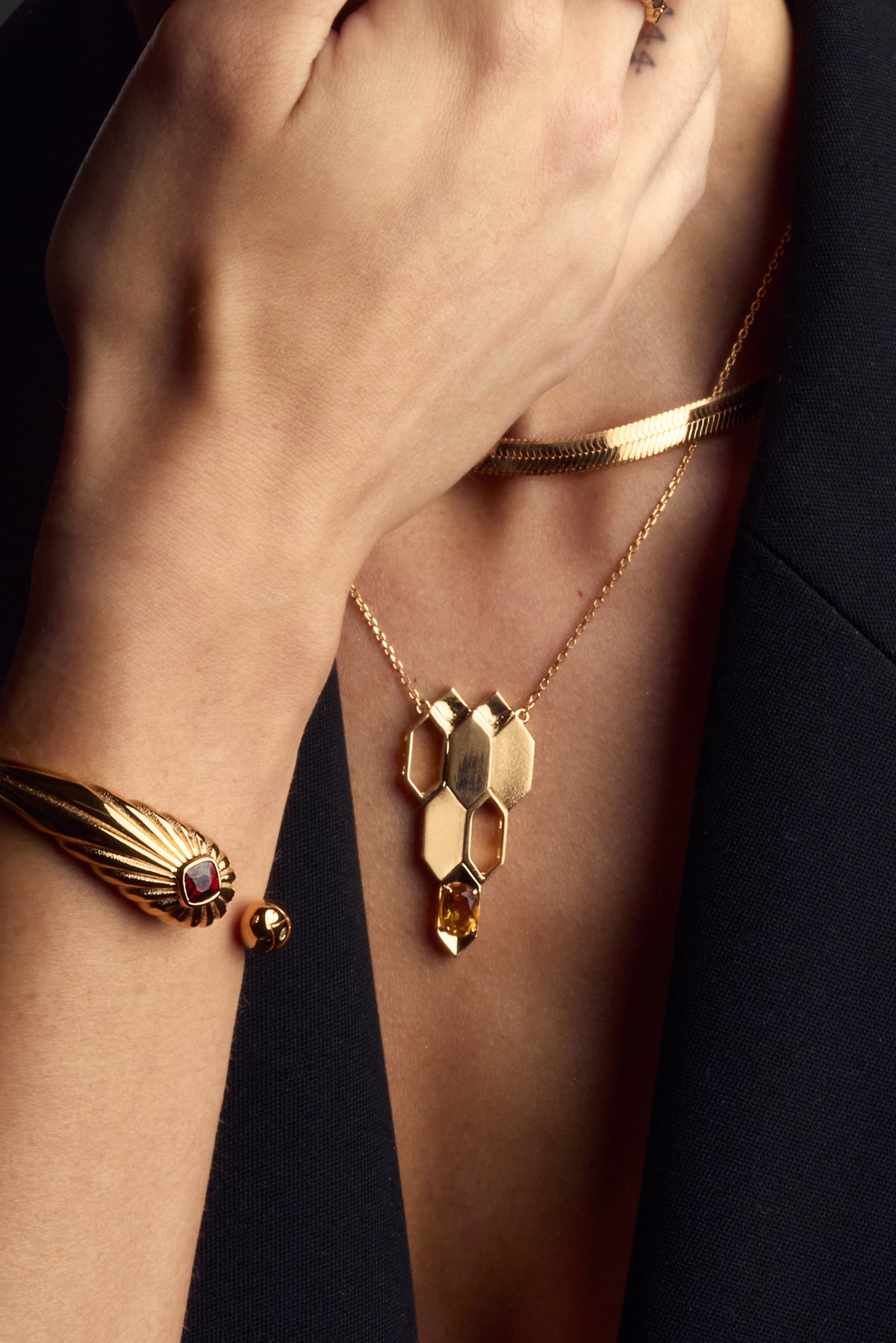 Rayons de Lumière 18k Gold Vermeil Garnet Bangle Bracelet