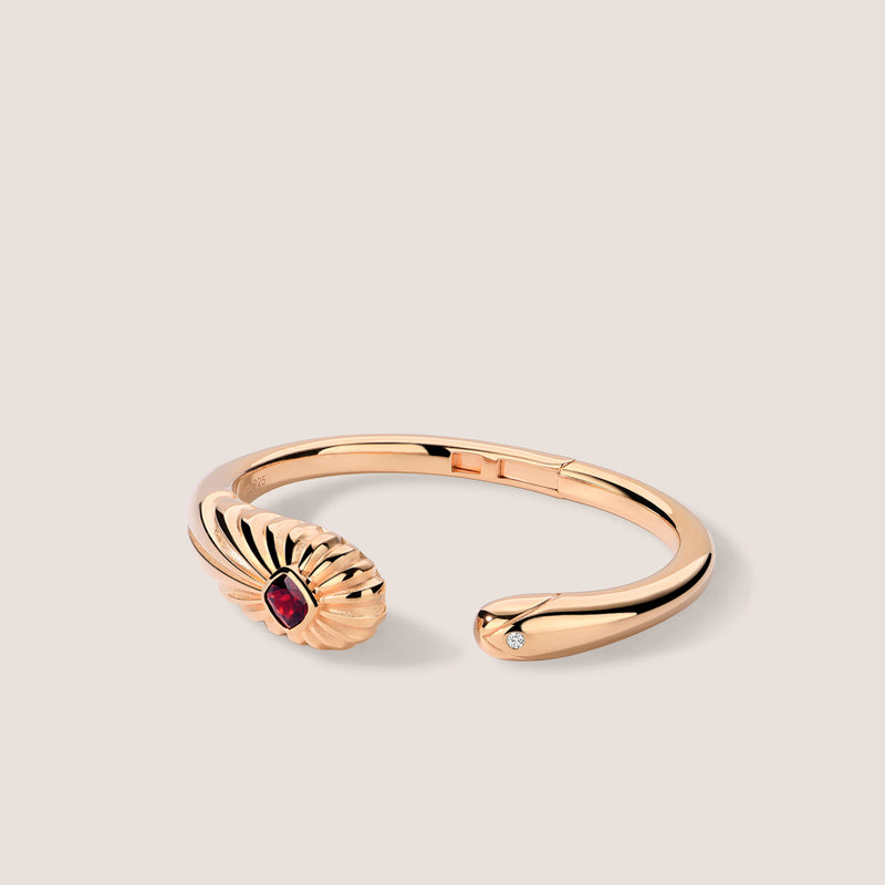 Rayons de Lumière Garnet Bangle Bracelet