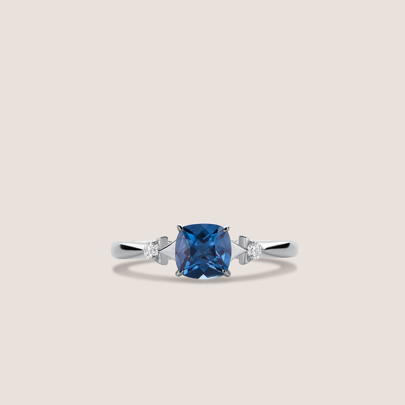 Rayons de Lumière Blue Topaz Silver Ring