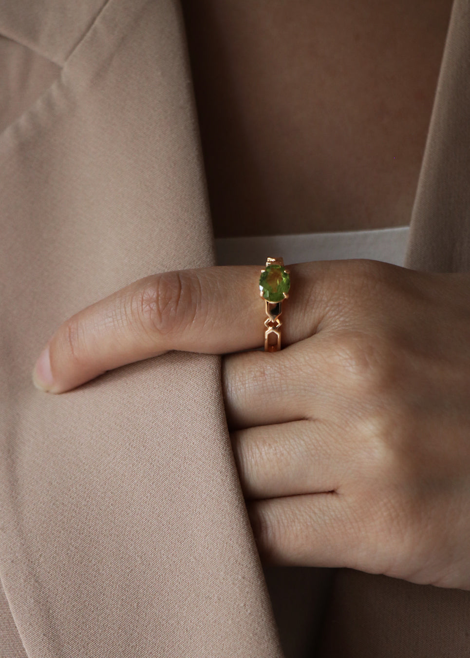 Formes Hexagone 18k Gold Vermeil Peridot Ring
